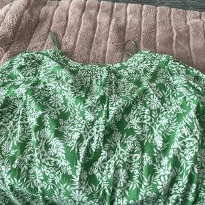 Style & Co. Leafy Green and White Top